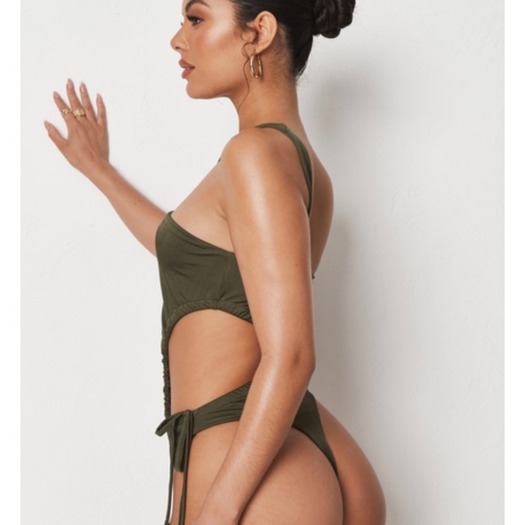 NWT Missguided Cutout Bodysuit - Picture 4 of 6